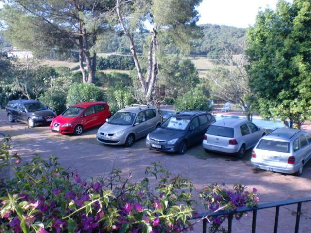 Puig Gros Hotel Montras Luaran gambar