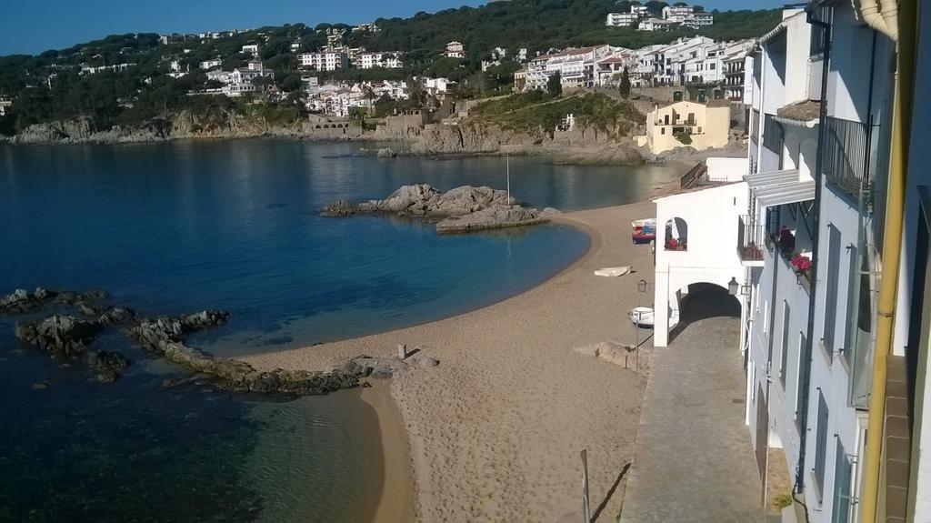 Puig Gros Hotel Montras Luaran gambar