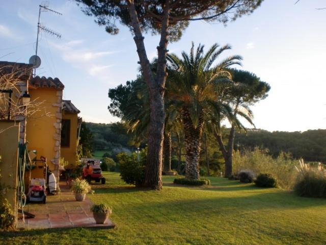 Puig Gros Hotel Montras Luaran gambar